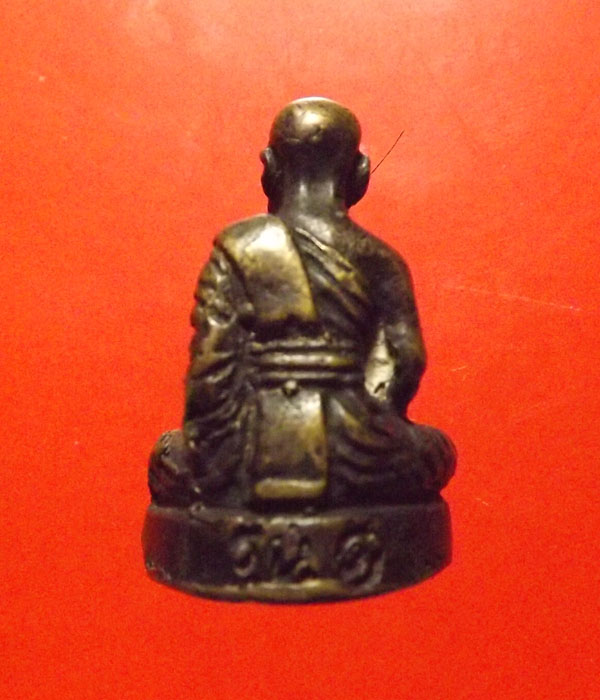 รูปหล่อรุ่นแรก ลพ.สุนทร วัดหนองสะเดา จ.สระบุรี มี2องค์