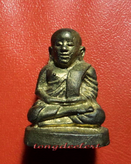 รูปหล่อหลวงพ่อเงิน วัดบางคลาน ญสส. สมเด็จพระญาณสังวรฯ วัดบวรนิเวศ ปี 2537 สวยมากค่ะ