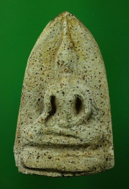 พระขุนแผนกรุวัดสูง อยุธยา พระหายาก จนแทบจะเป็นตำนาน ต้นตำรับปูนเปลือกหอย