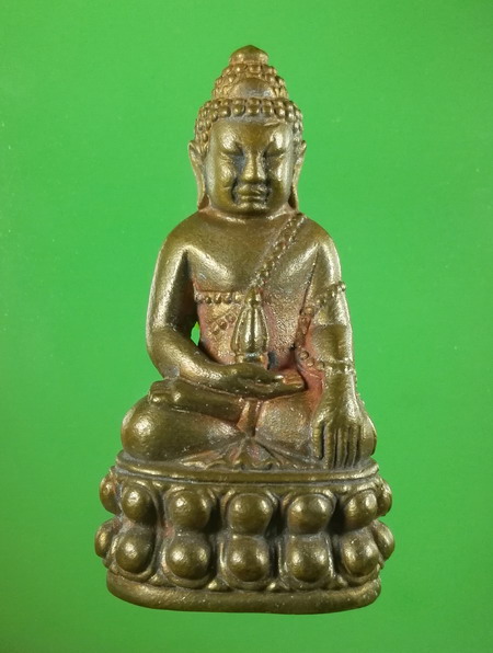 พระกริ่งนเรศวรเพ็ชรกลับ ปี 2544 กองทัพภาคที่ 3 พิษณุโลก เนื้อสำริด เลข 4474