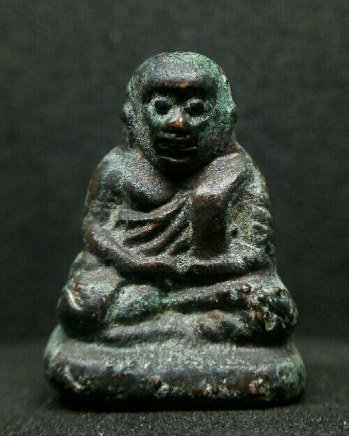 รูปหล่อ หลวงพ่อเงิน วัดบางคลาน ปี28 รุ่น ปืนแตก พิมพ์แจกแม่ครัว มีคราบเบ้าและคราบเนื้ออมสนิมแดงธรรมช