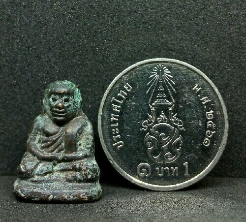 รูปหล่อ หลวงพ่อเงิน วัดบางคลาน ปี28 รุ่น ปืนแตก พิมพ์แจกแม่ครัว มีคราบเบ้าและคราบเนื้ออมสนิมแดงธรรมช