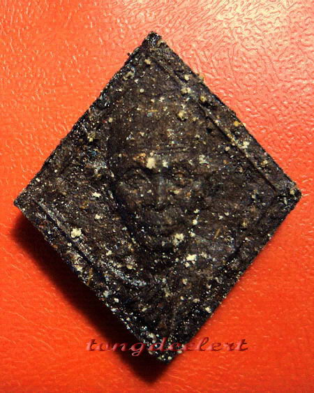 พระผงว่านพิมพ์ข้าวหลามตัด หลวงปู่คำพันธ์ วัดธาตุมหาชัย จ.นครพนม สวยมากค่ะ