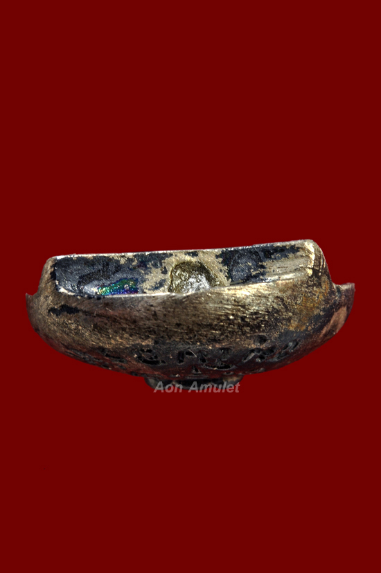 พระหล่อรูปเหมือนพิมพ์กลีบบัวเนื้อเงิน หลวงปู่แหวน สุจิณฺโณ วัดดอยแม่ปั๋ง พศ.2516