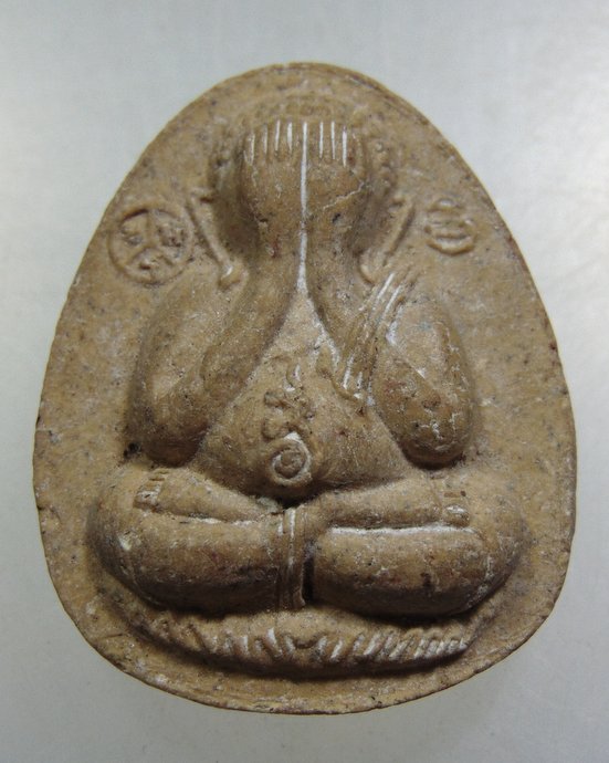 พระปิดตาสาริกามหาลาภ วัดผ่านศึกอนุกูล