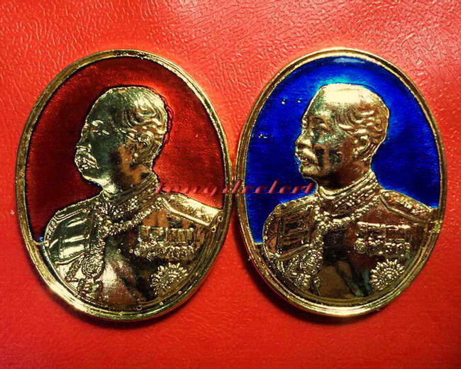 เหรียญรัชกาลที่ 5 วัดเบญจมบพิตร ปี 2535 ทองแดงและกะไหล่ทองลงยา 2 เหรียญ สวยมากค่ะ