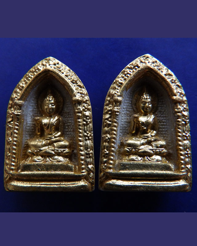 แพ็คคู่...พระพุทธกวักรุ่นแรก พระอาจารย์ต้อย วัดสุทธาวาส กทม. +กล่องเดิม