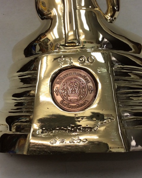 หลวงพ่อโสธร รุ่น10 ขึ้นจากน้ำ250ปี ขนาดบูชา สูง8.5นิ้ว เนื้อทองเหลือง พร้อมกล่องเดิม