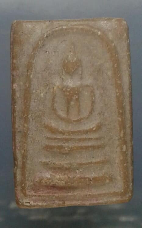 พระสมเด็จผงน้ำมัน  วัดหนองวัลย์เปรียง สุพรรณบุรี  เคาะเดียวครับ