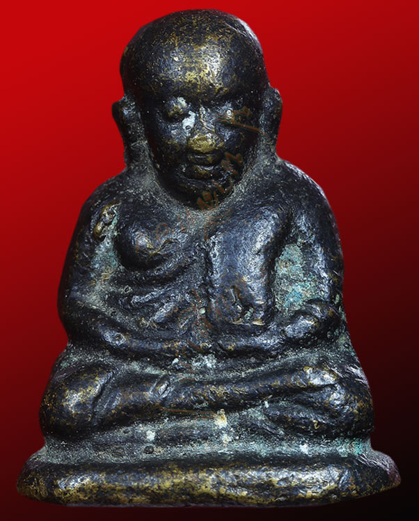 หลวงพ่อเงิน วัดบางคลาน จังหวัด พิจิตร รุ่นปืนแตก พิมพ์นิยมเศียรโต ปี ๒๕๒๘