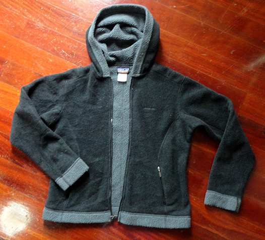 แจกเกด patagonia SYNCHILLA สีดำ มีฮูด ด้านในสีเทาแบบฟู เบอร์ L สตรี ออฟฟิศหรือไปขึ้นดอยและเที่ยวนอก