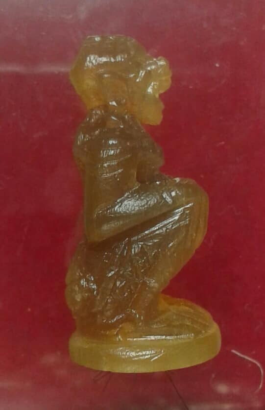 หนุมานแกะจากเขาควายเผือก ก้นอุดผงพรายกุมารผสมเส้นเกศา หลวงพ่อสิน วัดระหารใหญ่  เคาะเดียวครับ 