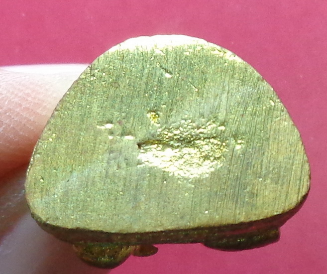 พระสีวลี เนื้อกะไหล่ทอง รุ่นสร้างบารมี วัดตะเคียนงาม บ้านท่าเยี่ยม จ.เพชรบูรณ์ สวยครับ