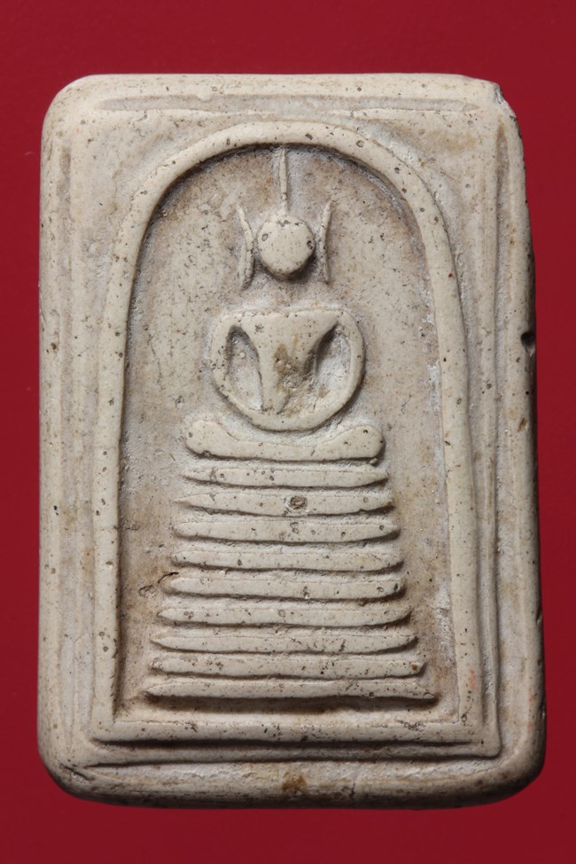 พระสมเด็จวัดเกศไชโย จ.อ่างทอง พิมพ์ 9 ชั้น