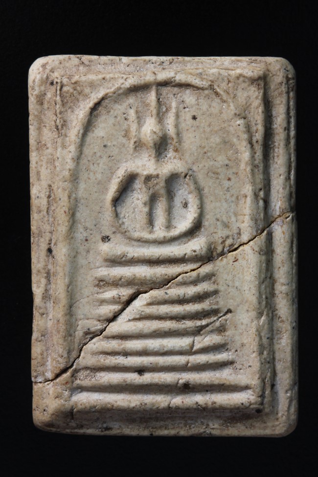 พระสมเด็จวัดเกศไชโย จ.อ่างทอง พิมพ์ 7 ชั้น