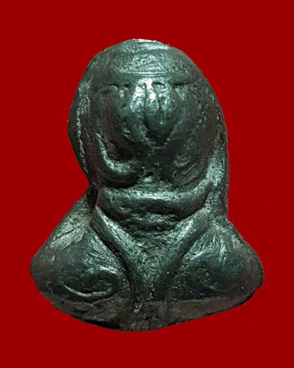 พระปิดตานะหัวเข่า หลวงปู่เอี่ยม วัดหนัง กทม.มีจาร บล็อคนิ้วสามเส้นครับ