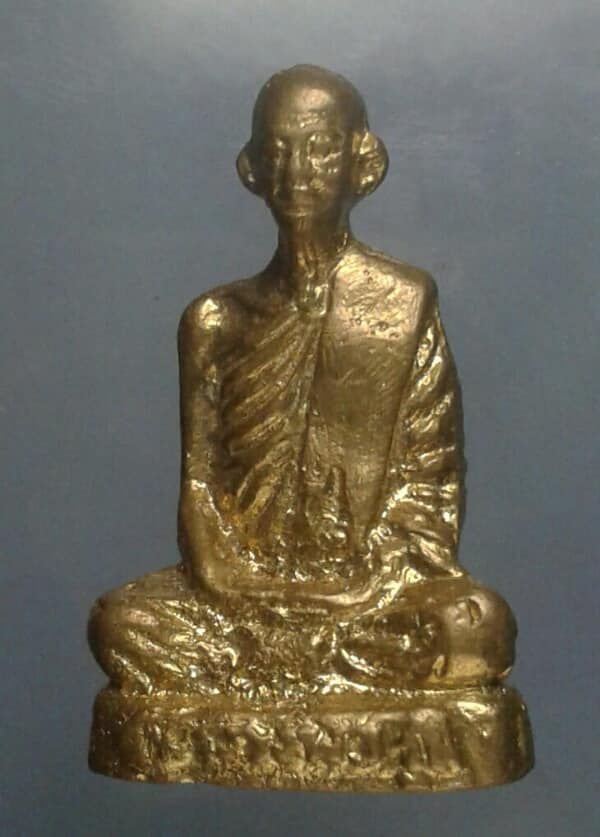 รูปหล่อเกจิ ไม่ทราบที่   เคาะเดียวครับ