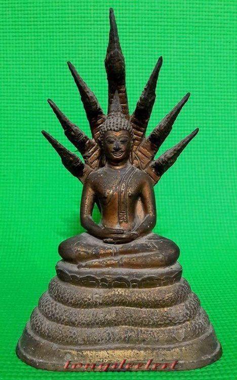 พระบูชาปางนาคปรก 7 เศียร ( พระประจำวันเสาร์ ) หน้าตัก 4 นิ้วค่ะ