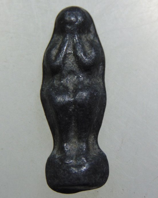 พระปิดตาเนื้อตะกั่ว