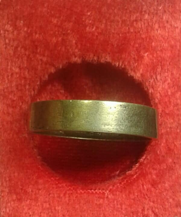 เหรียญหล่อหลวงพ่อเงิน ออกวัดใหม่สุขสวรรค์ พิจิตร    + กล่อง  เคาะเดียวครับ 