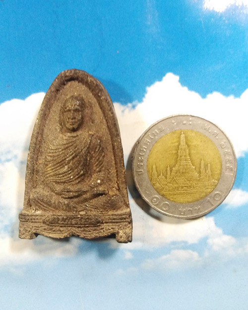  พระผงนั่งเต็มองค์   พระอาจารย์เปลี่ยน ปญฺญาปทีโป วัดอรัญญวิเวก 