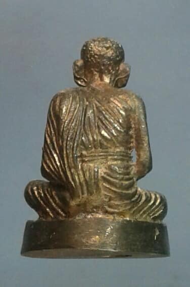 พระหล่อรูปเหมือนหลวงพ่อพลอย วัดห้วยขานาง อุทัยธานี  เคาะเดียวครับ 