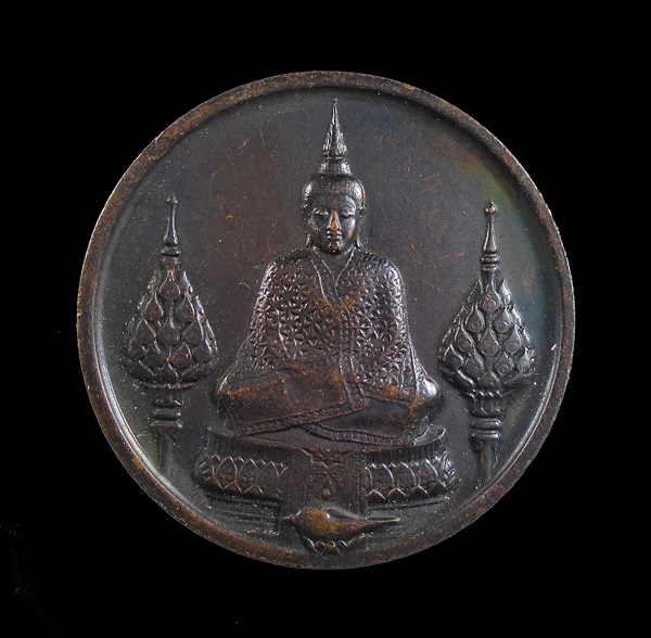เคาะเดียว....เหรียญพระแก้วมรกต ภปร ฉลองกรุงรัตนโกสินทร์ 200 ปี///ก538
