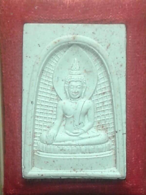 พระผงพระประธาน วัดยางหลวง แม่แจ่ม เชียงใหม่ + กล่อง   เคาะเดียวครับ