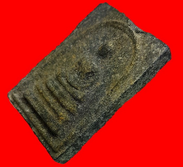 สมเด็จหลังสิวลีพิมพ์เอวใหญ่ปี15 สภาพสวยๆ น่ารักอนาคตไกลครับ เข้าตลับพร้อมใช้ครับ