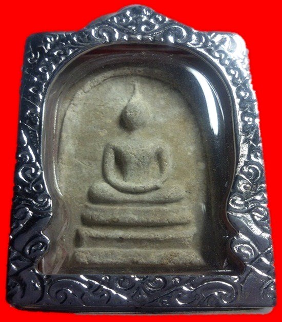 สมเด็จหลังสิวลีพิมพ์เอวใหญ่ปี15 สภาพสวยๆ น่ารักอนาคตไกลครับ