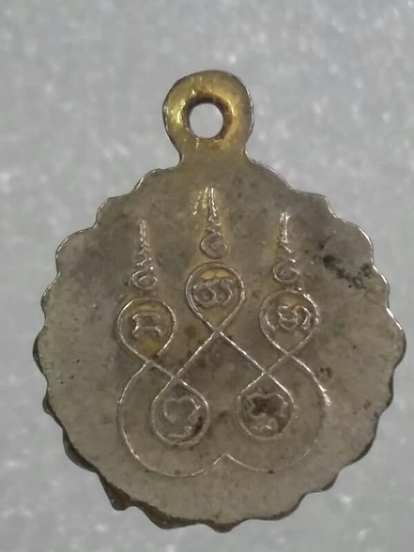 เหรียญกลมเล็ก หลวงพ่อโสธรลงยาหลังยันต์ห้า     เคาะเดียวครับ 