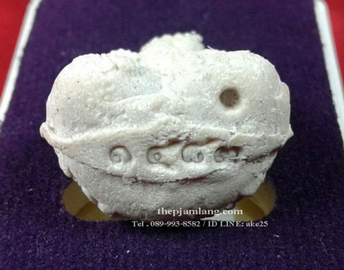 พระปิดตามหาลาภ ดวงเศรษฐี(6) หลวงปู่สอ ขันติโก วัดโพธิ์ศรี ท่าอุเทน นครพนม เนื้อผงงาช้าง ปี 2561