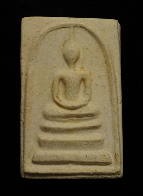 "หลังลายเซ็น"อนุสรณ์ 108 ปี พิมพ์ใหญ่( บาง )สร้างเสริม เนื้อผงพุทธคุณ ขาวอมเหลืองหนึกนุ่ม วัดระฆังโฆ