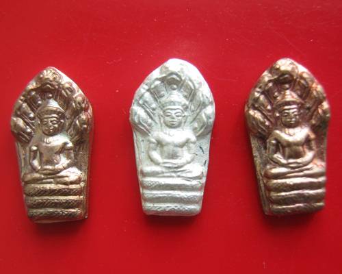 เหรียญรัชกาลที่ 5 หลังตราแผ่นดิน เนื้อกะไหล่ทองลงยา 5 สี รุ่นบารมี 81 ปี 2535 กล่องเดิม พระสวย หลวงพ