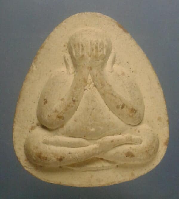 พระปิดตาหลังยันต์  วัดสองพี่น้อง ชัยนาท    เคาะเดียวครับ