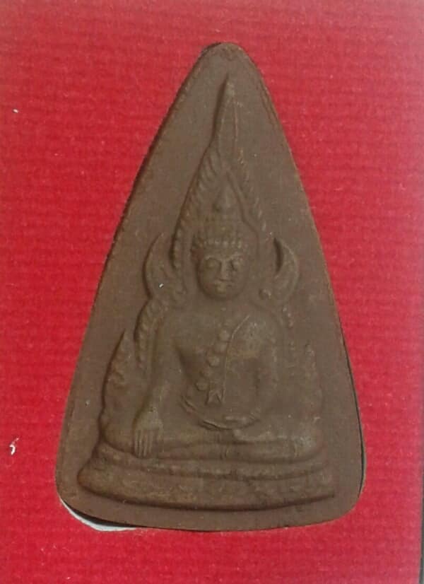 พระพุทธชินราช แร่เหล้กน้ำพี้ + กล่อง เคาะเดียวครับ 