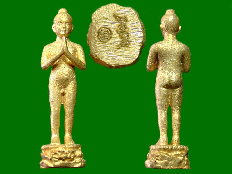 ไอ้ไข่ ฐานภูเขา รุ่นกายสิทธิ์ เนื้อทองพ่นทราย เลข 6815 ขนาด 2.5 ซม .........เคาะเดียวแดง         