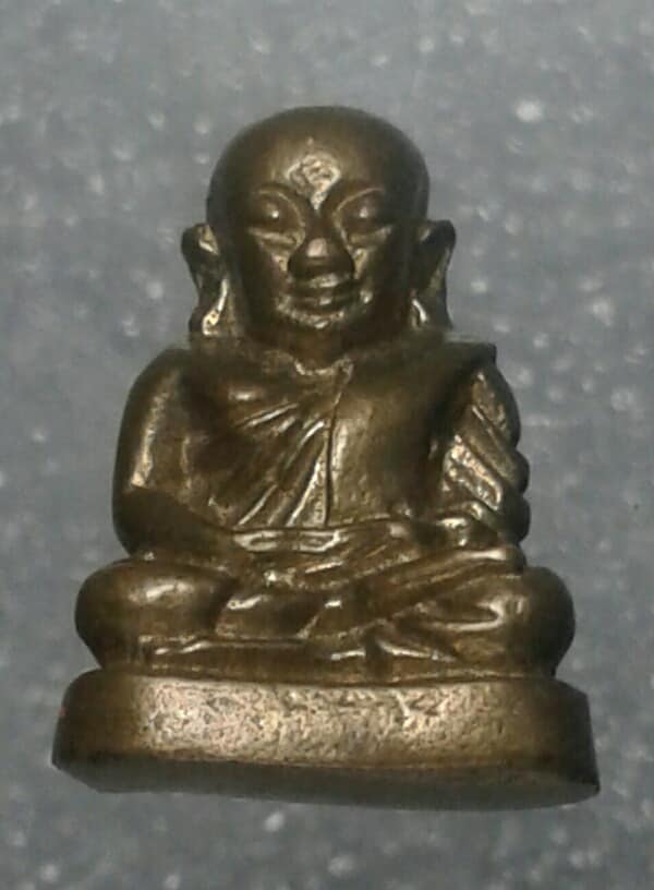 รูปหล่อหลวงพ่อเงินไม่ทราบวัดที่สร้าง       เคาะเดียวครับ 