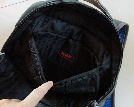 เป้ SAMSONITE ของแท้ RED ซีรีส์ สะพายหลัง รุ่นนี้ดีไซน์สวย