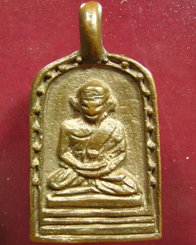 หลวงพ่อไปล่ วัดกำแพง