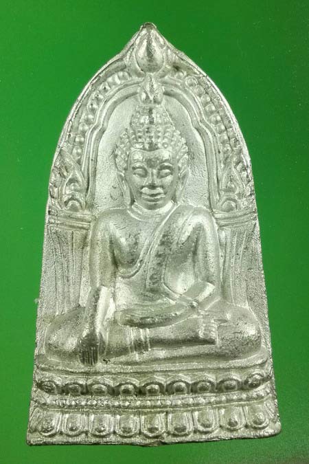 พระพุทธชินราชใบเสมาชินเงิน รุ่นประทานพร ปี 2547 เนื้อชินปรอทขาว พร้อมกล่อง