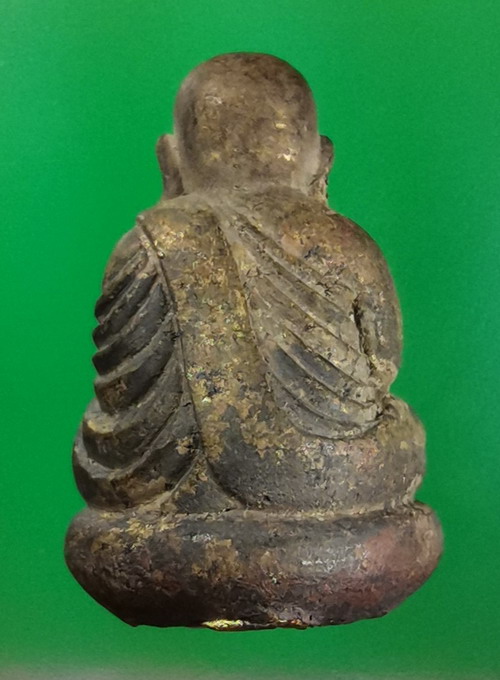 รูปหล่อหลวงพ่อเงิน เนื้อสำริดเหลือง เบ้าทุบดินไทย  รุ่นกองทุน 53 เลขรวย 400