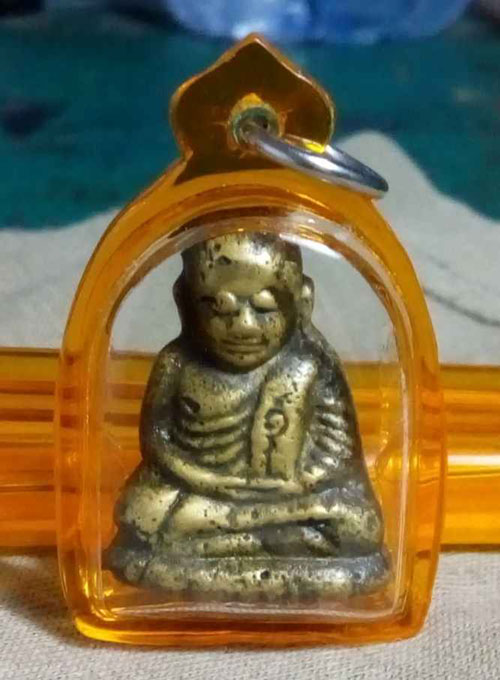 หลวงพ่อเงิน ฟ้าคำรณ 