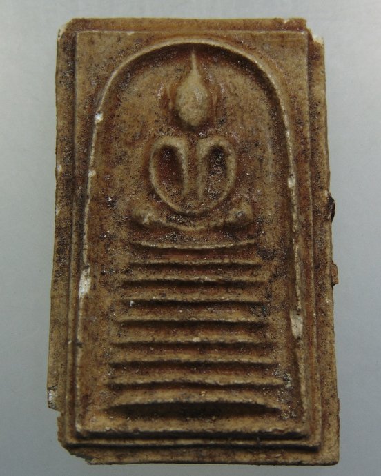 พระผงวัดเกาะลอย จ.ระยอง ปี 2514 หลวงปู่ทิม วัดละหารไร่ ร่วมปลุกเสก