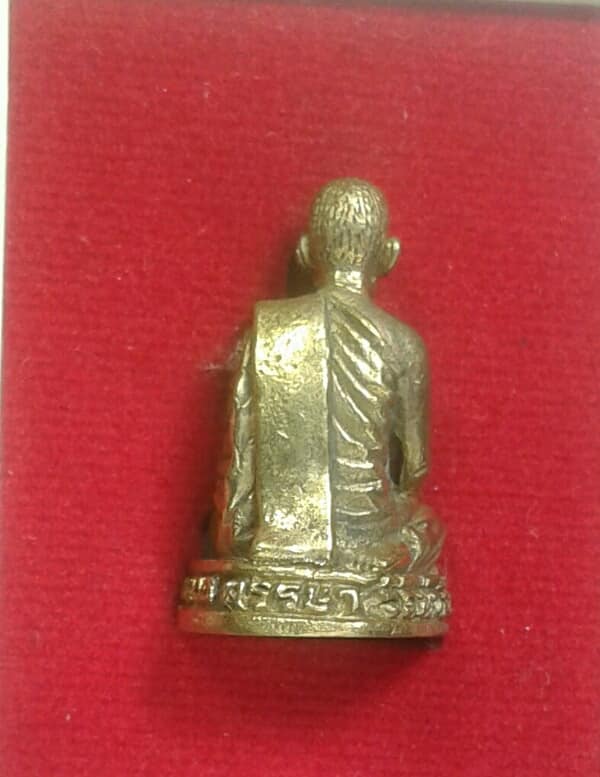 รูปหล่อหลวงพ่อชิ้น วัดท่าล้อ นครสวรรค์ หมายเลข ๒๘๒  +กล่อง เคาะเดียวครับ