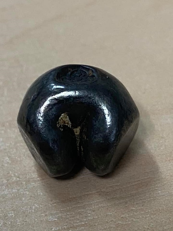 พดด้วงสมัยอยุธยา ตราบัวยันต์ หนัก1บาท สภาพสวยมาก