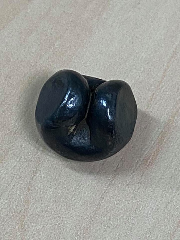 พดด้วงสมัยอยุธยา ตราบัวยันต์ หนัก1บาท สภาพสวยมาก