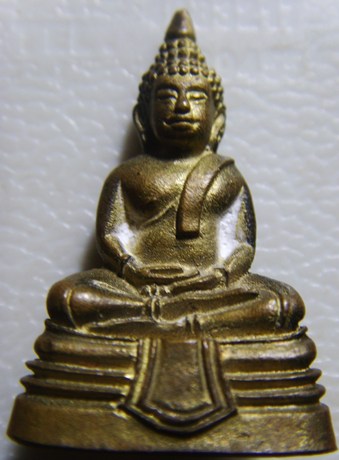 หลวงพ่อโสธร พระกริ่งปี ๓๕ สวยคมชัด คราบเบ้ายังอยู่ มีกล่องเดิม