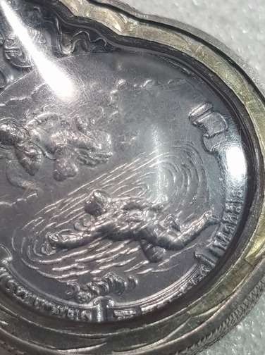 เหรียญพระมหาชนก ปี2539 เนื้อเงินพิมพ์เล็ก เลี่ยมเงิน ไม่มีหนังสือ เคาะเดียว