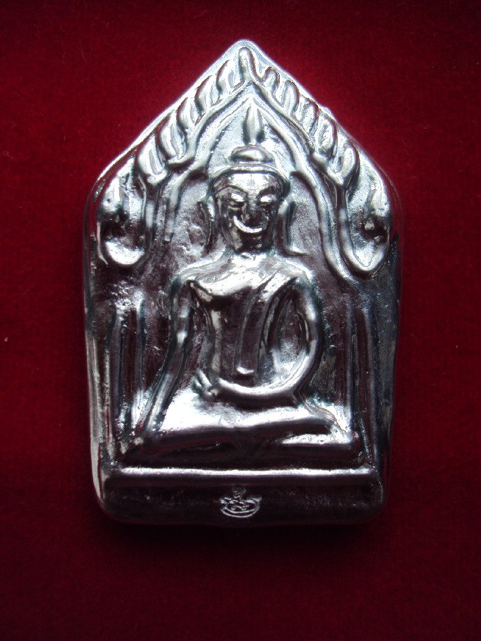 2. ขุนแผนตะกั่วครูหล่อ พระครูน้อย วัดชัยมงคล สุพรรณฯ 